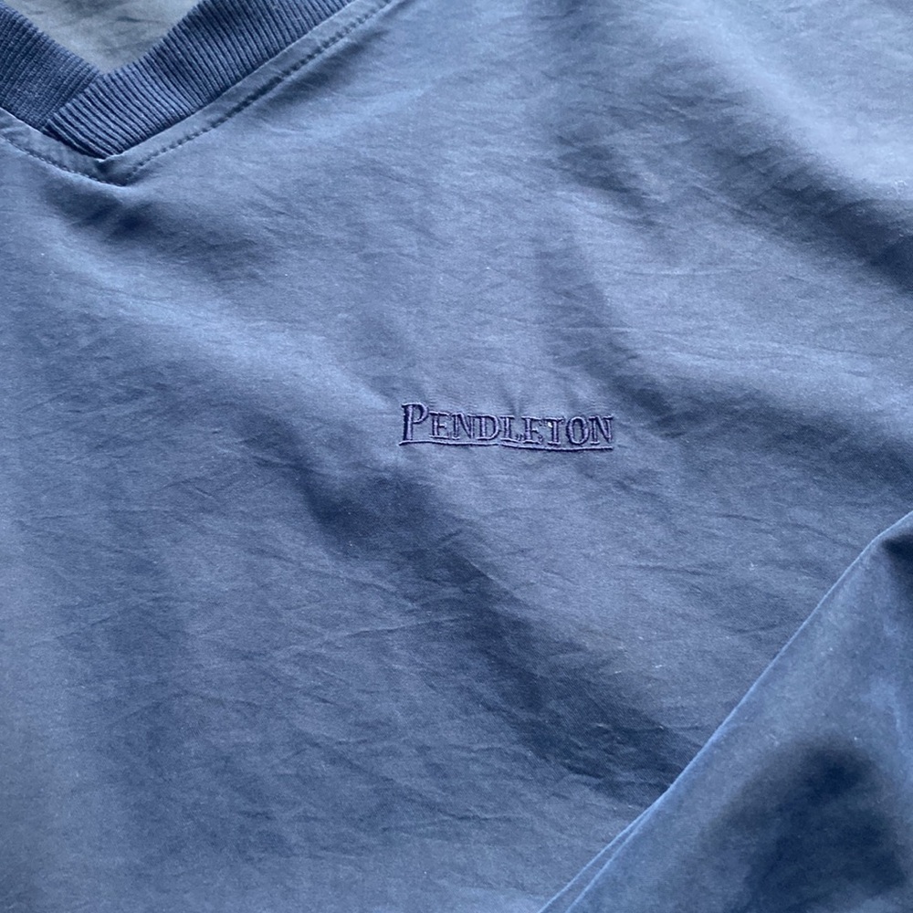 Used vintage Pendleton pull over - Picture 4 of 7